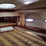 Top Luxury Exclusive Fully Air Conditioned 3Bdr Yacht