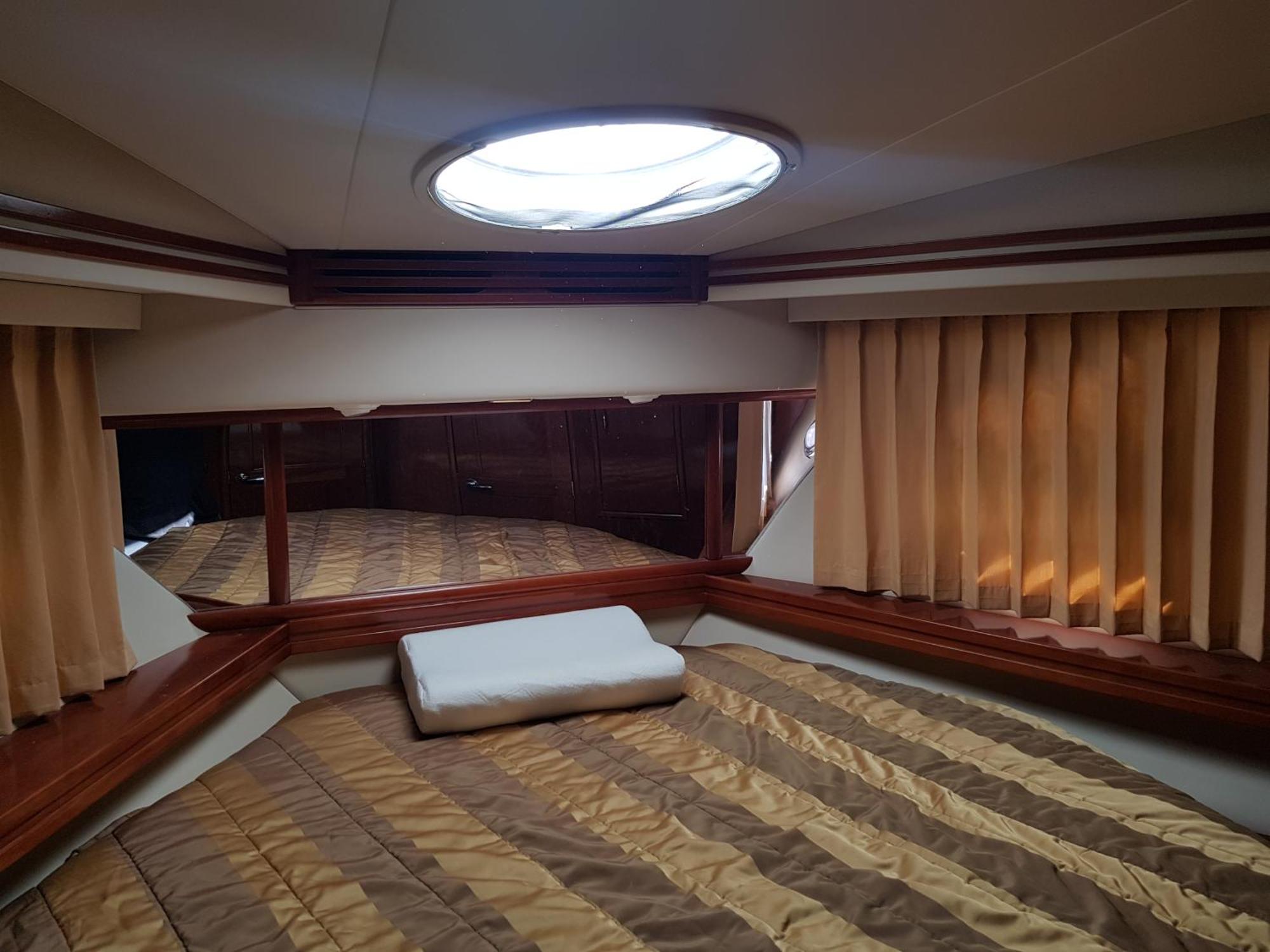 Botel Luxury Exclusive Fully Air Conditioned 3bdr Yacht Eilat