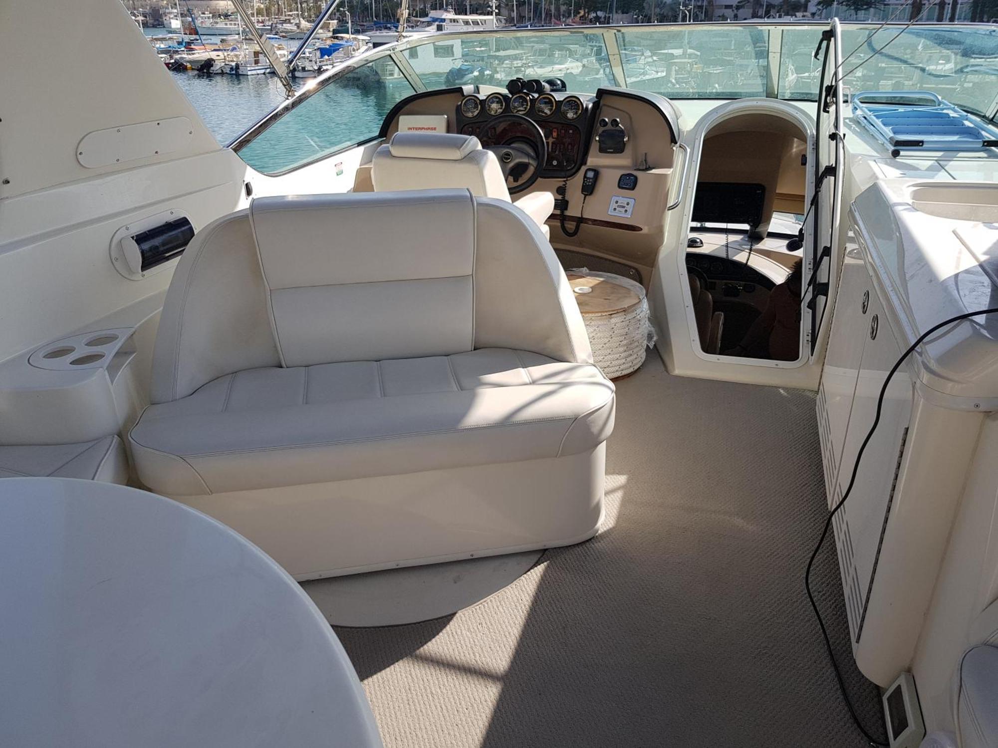 Luxury Exclusive Fully Air Conditioned 3bdr Yacht *